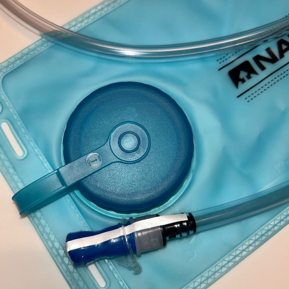 Nathan Blue Hydration Bladder - Picture 4 of 4